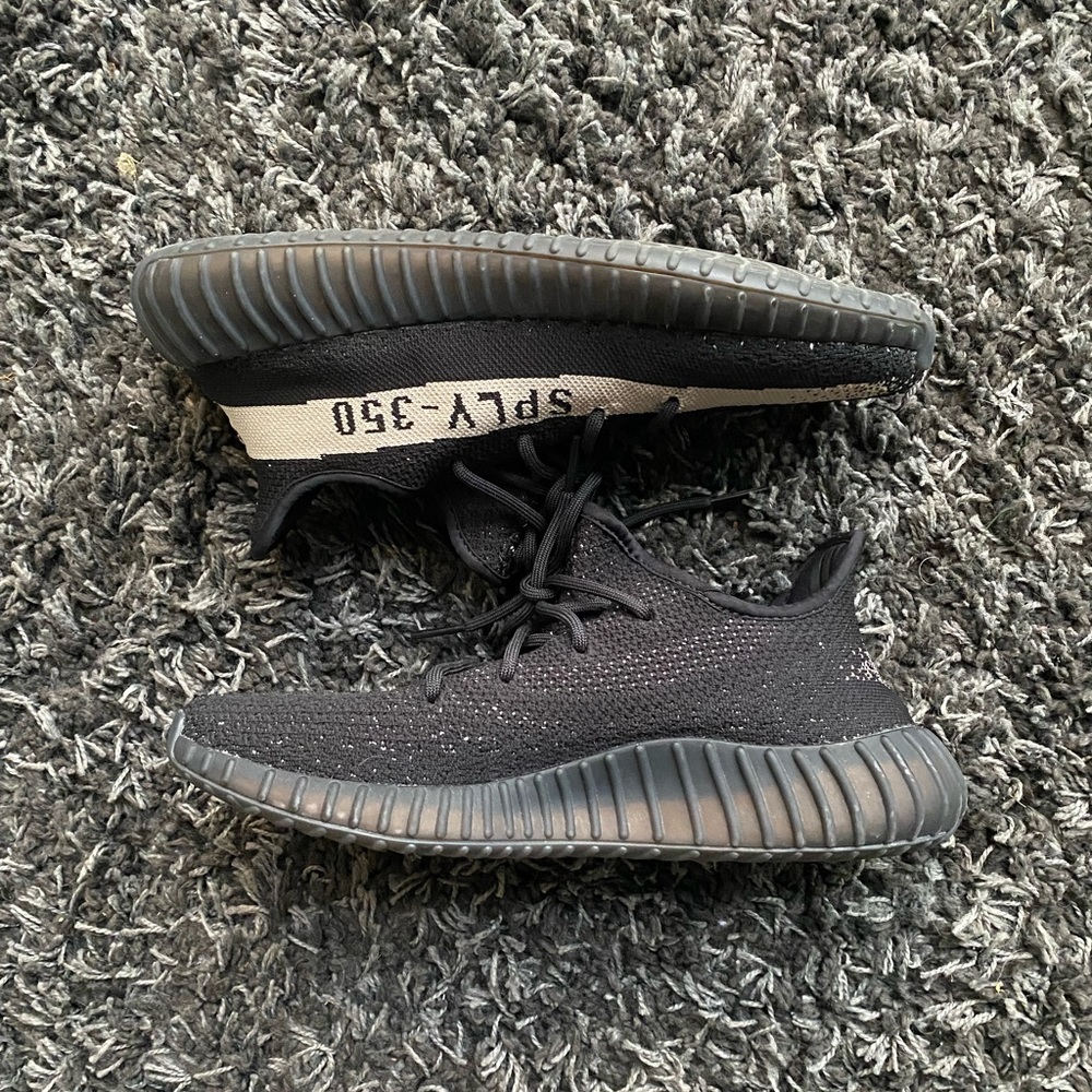 Adidas Yeezy 350 V2